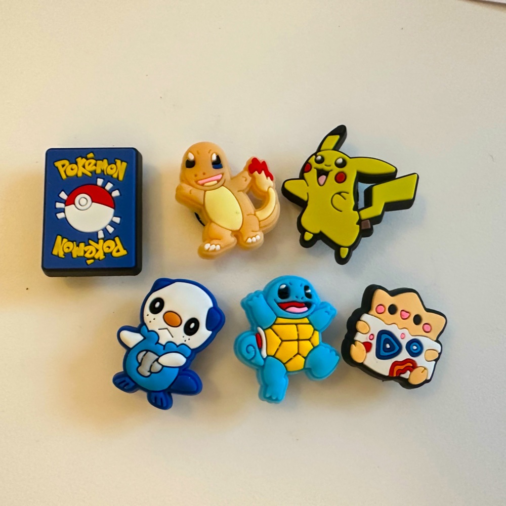 Pokémon croc charms